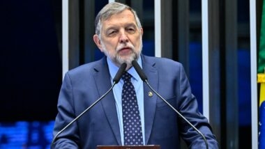 Flávio Arns (PSB) declara apoio a Lula (PT) no segundo turno