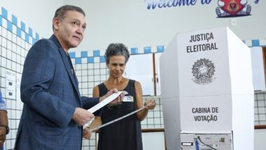 TSE avalia prorrogar horário de votação. Flávio e Lula querem extensão, por diferentes motivos