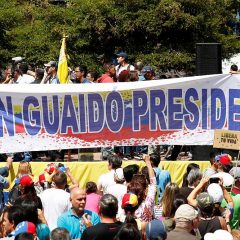 Guaidó se “autodeclarou” Presidente da Venezuela? É fake.