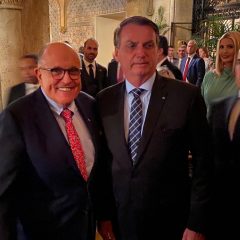 Um dos maiores prefeitos da história de Nova Iorque, Giuliani chama Bolsonaro de herói e critica enviesamento da imprensa esquerdista