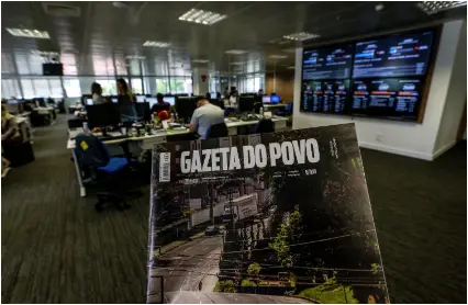 Imagem da redação do jornal Gazeta do Povo