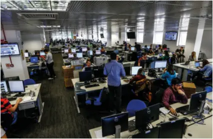 Imagem da redação do jornal Gazeta do Povo